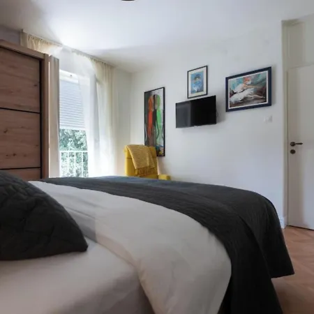 Queen * Ζαντάρ